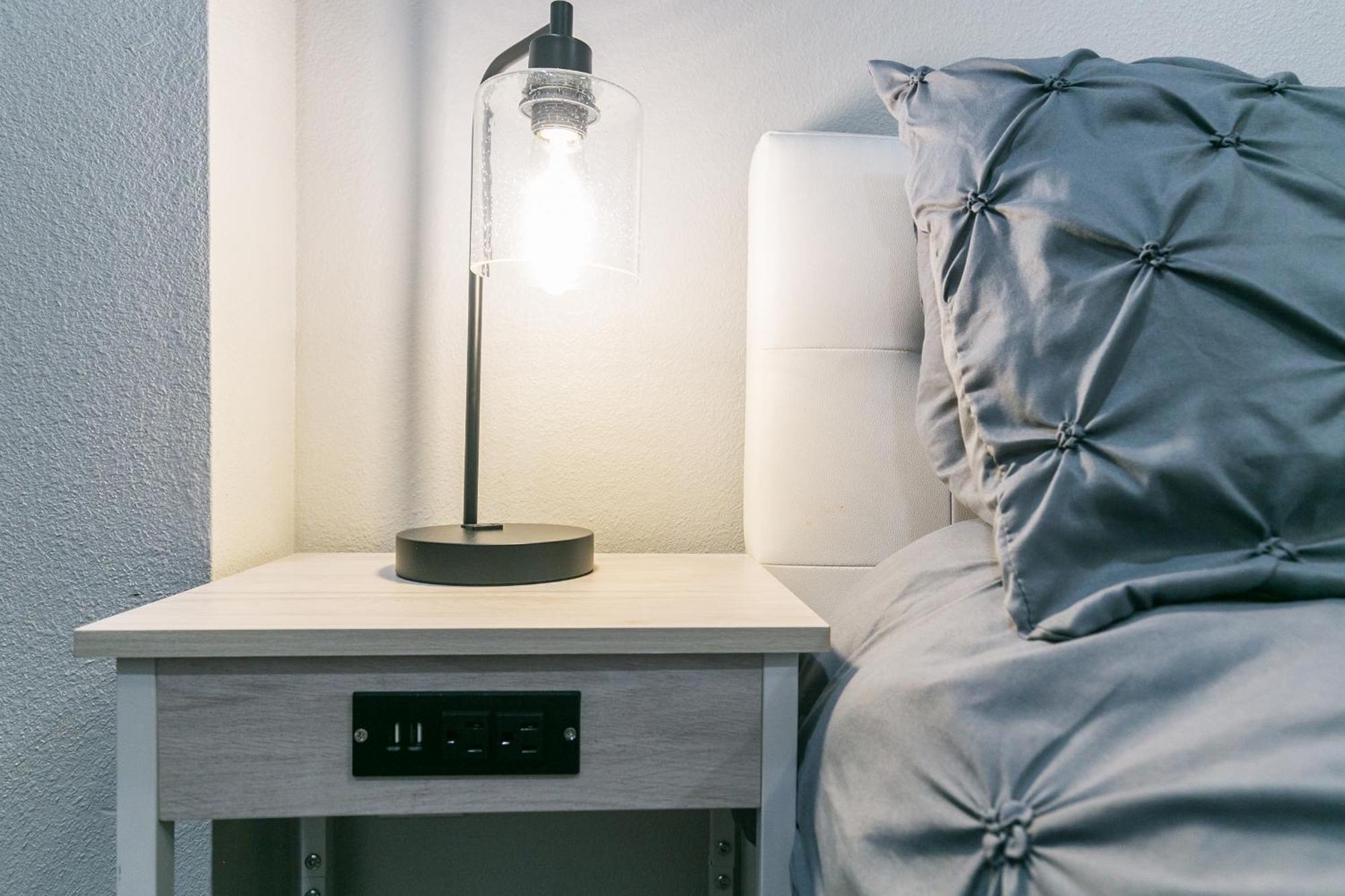 Montrose Guesthouse Suites By Dunyha Houston Ngoại thất bức ảnh