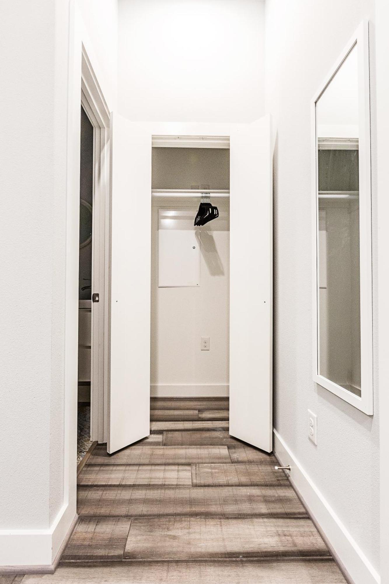 Montrose Guesthouse Suites By Dunyha Houston Ngoại thất bức ảnh