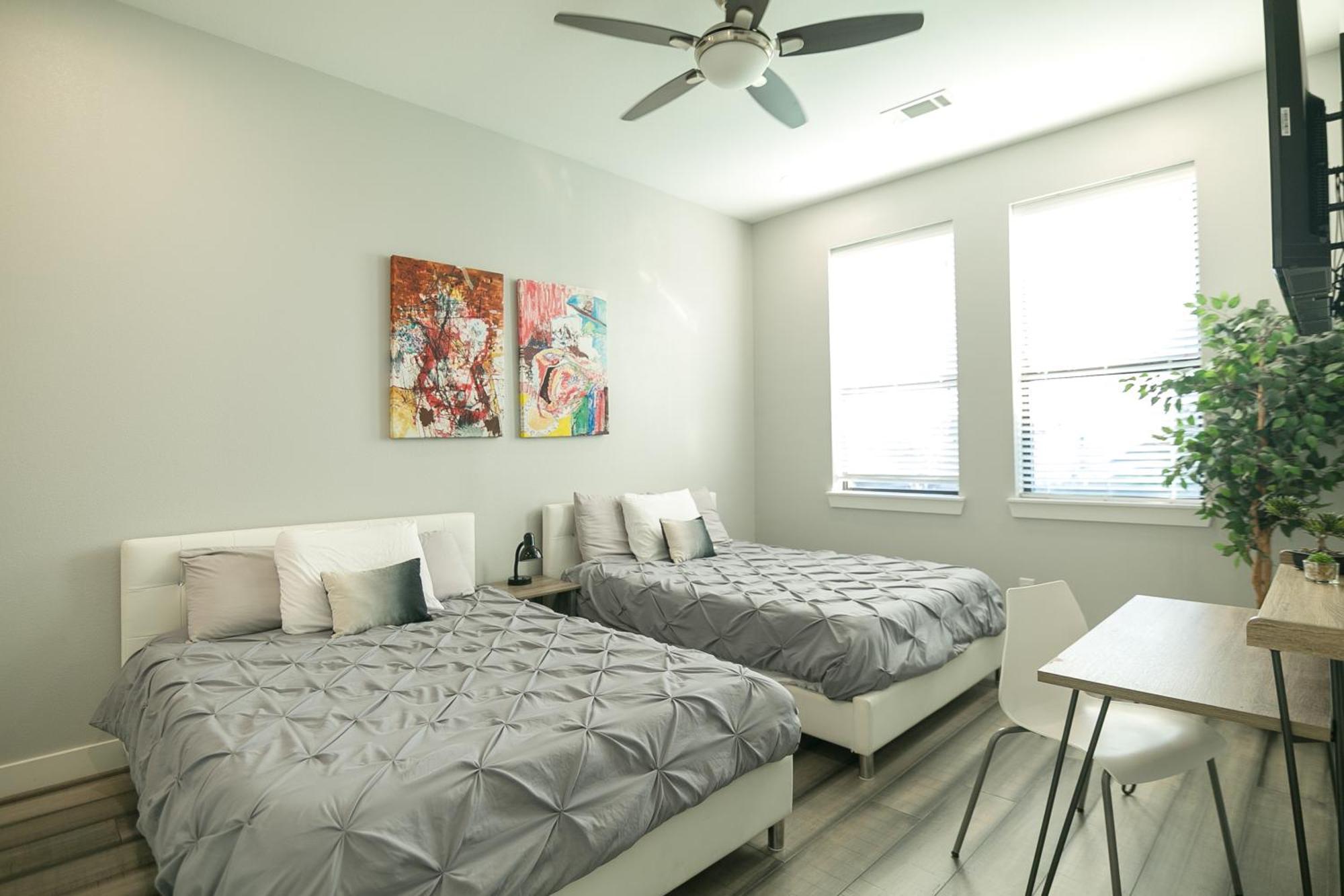 Montrose Guesthouse Suites By Dunyha Houston Ngoại thất bức ảnh